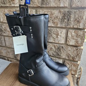 Girls Size 4 Boots with Side Zippers