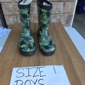 Green Camo Dinosaur Rain Boots Boys Size 1