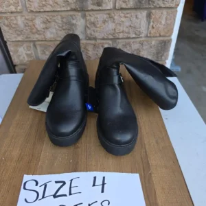 Black Leather Boots with Side Zippers Size 4 Girls