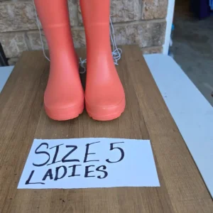 New Coral Rain Boots Ladies Size 5