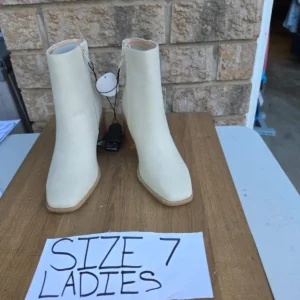 Cream Leather Ankle Boots with Block Heel Size 7