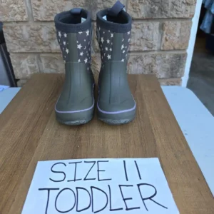 Grey Toddler Rain Boots with Star Pattern