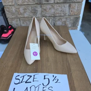 Ladies size 5.5 Beige Pointed Toe Pumps
