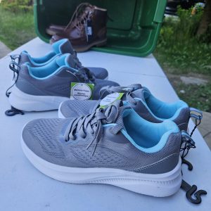 Grey Ladies Size 6 Mesh Sneakers with Memory Foam
