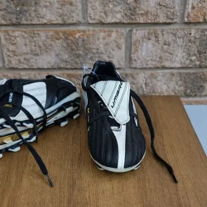 Youth Size 5 Soccer Cleats